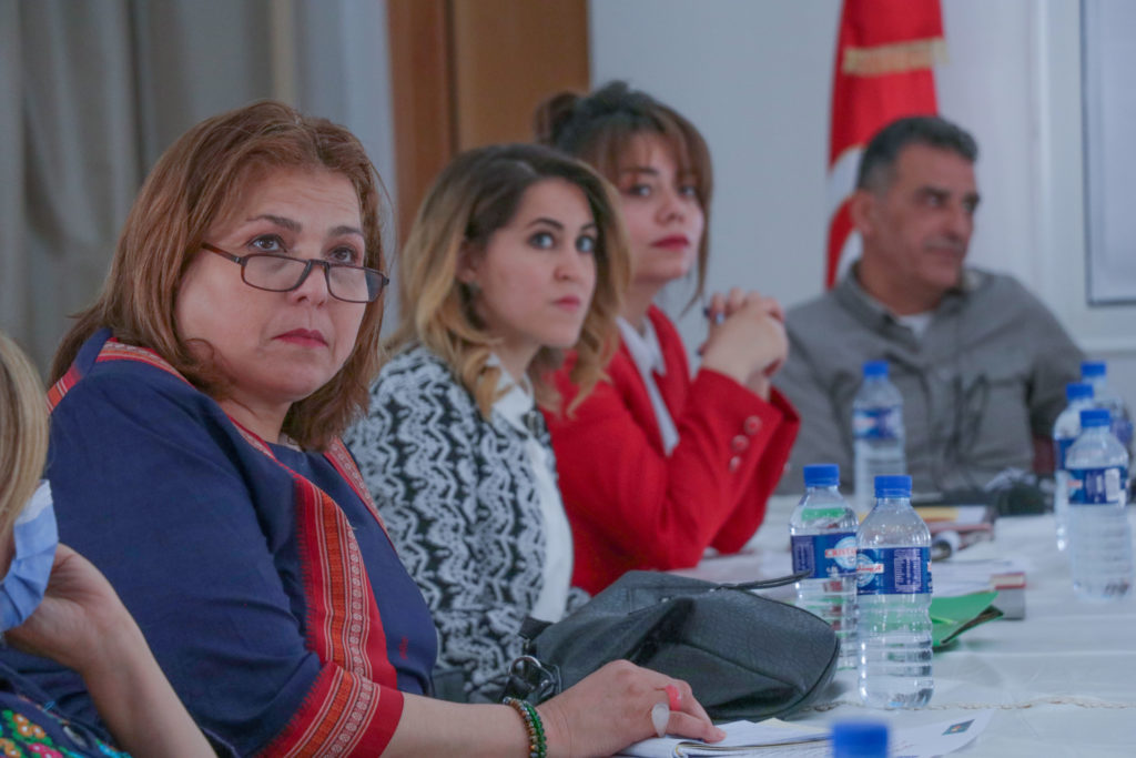 ندوة دور المدرسة في تنمية قيم المواطنة وحقوق الإنسان فرع تونس باب بحر (11)