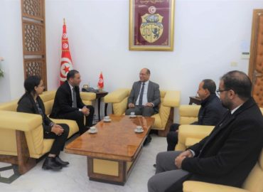 وزير الشؤون الاجتماعية يلتقي رئيس الرابطة التونسية للدفاع عن حقوق الإنسان
