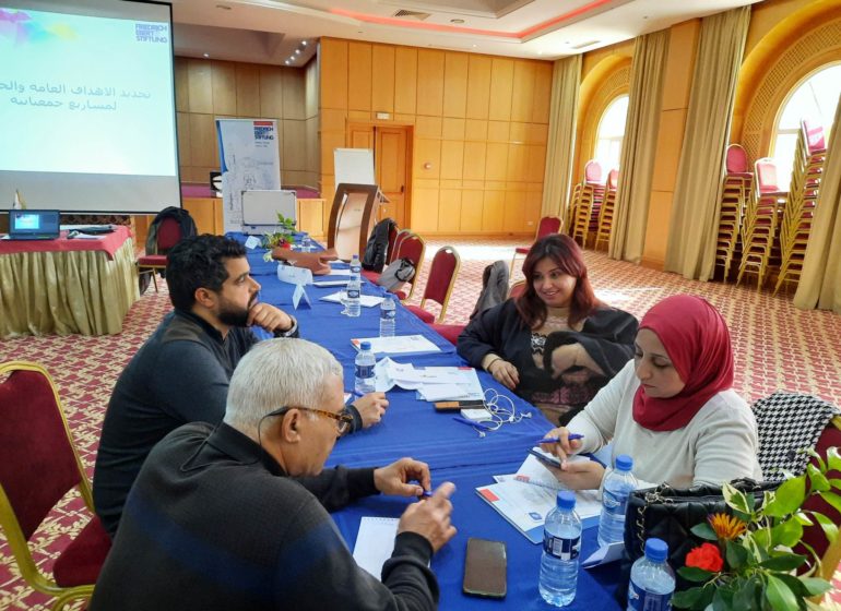 دورة تكوينية حول ادارة وتخطيط المشاريع الرابطة التونسية للدفاع عن حقوق الانسان (2)