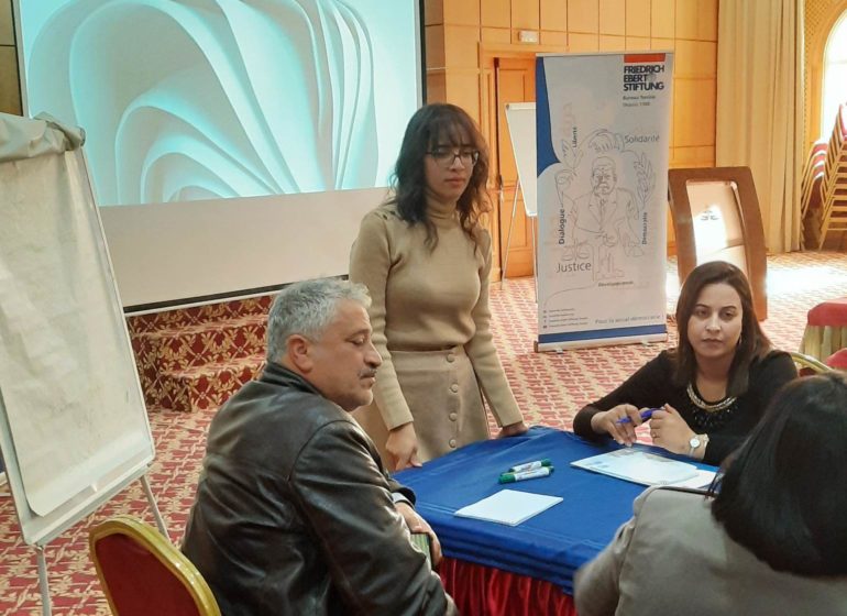 دورة تكوينية حول ادارة وتخطيط المشاريع الرابطة التونسية للدفاع عن حقوق الانسان (7)